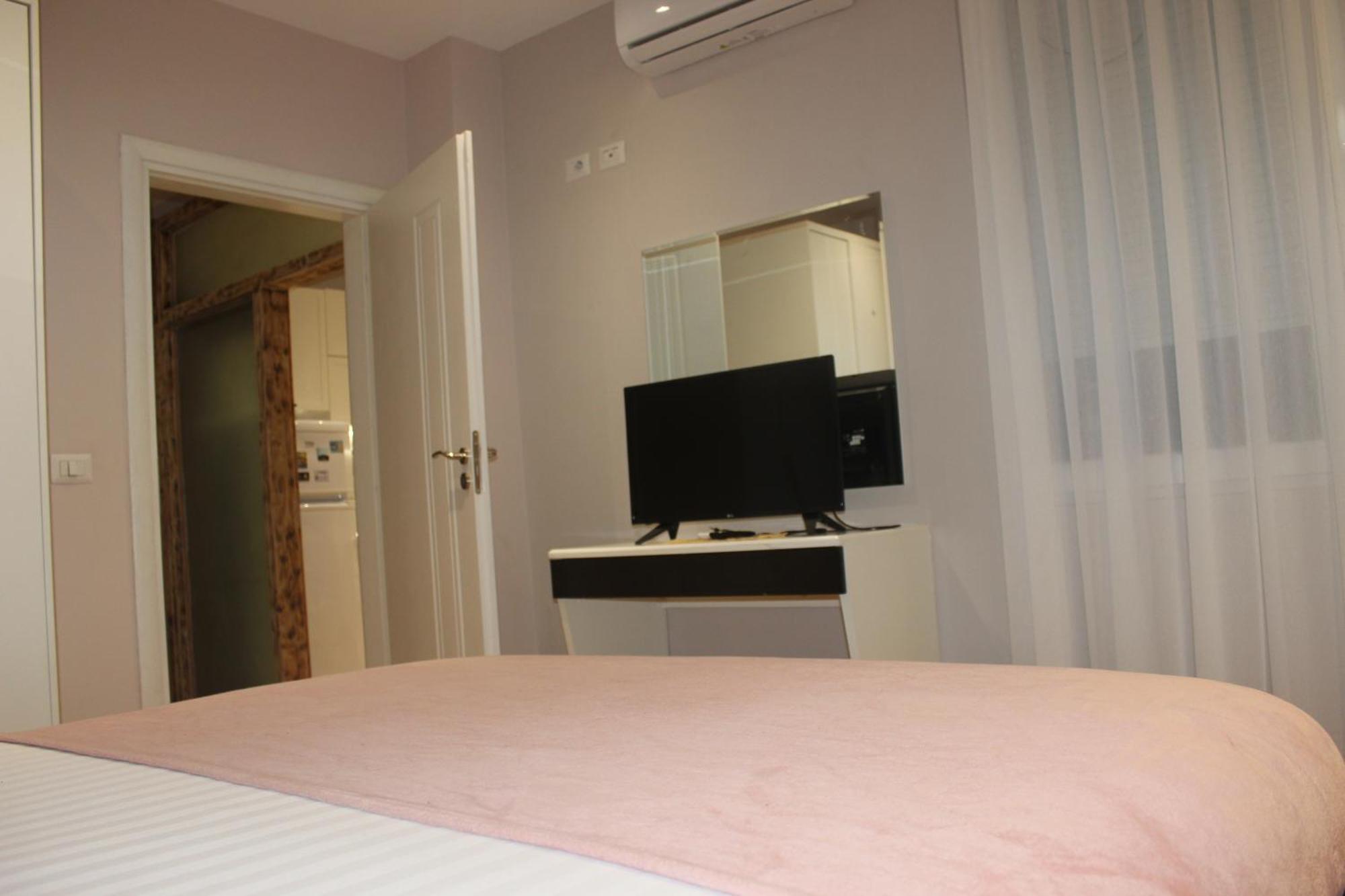 Luxury Blloku Tirana Apartment Экстерьер фото