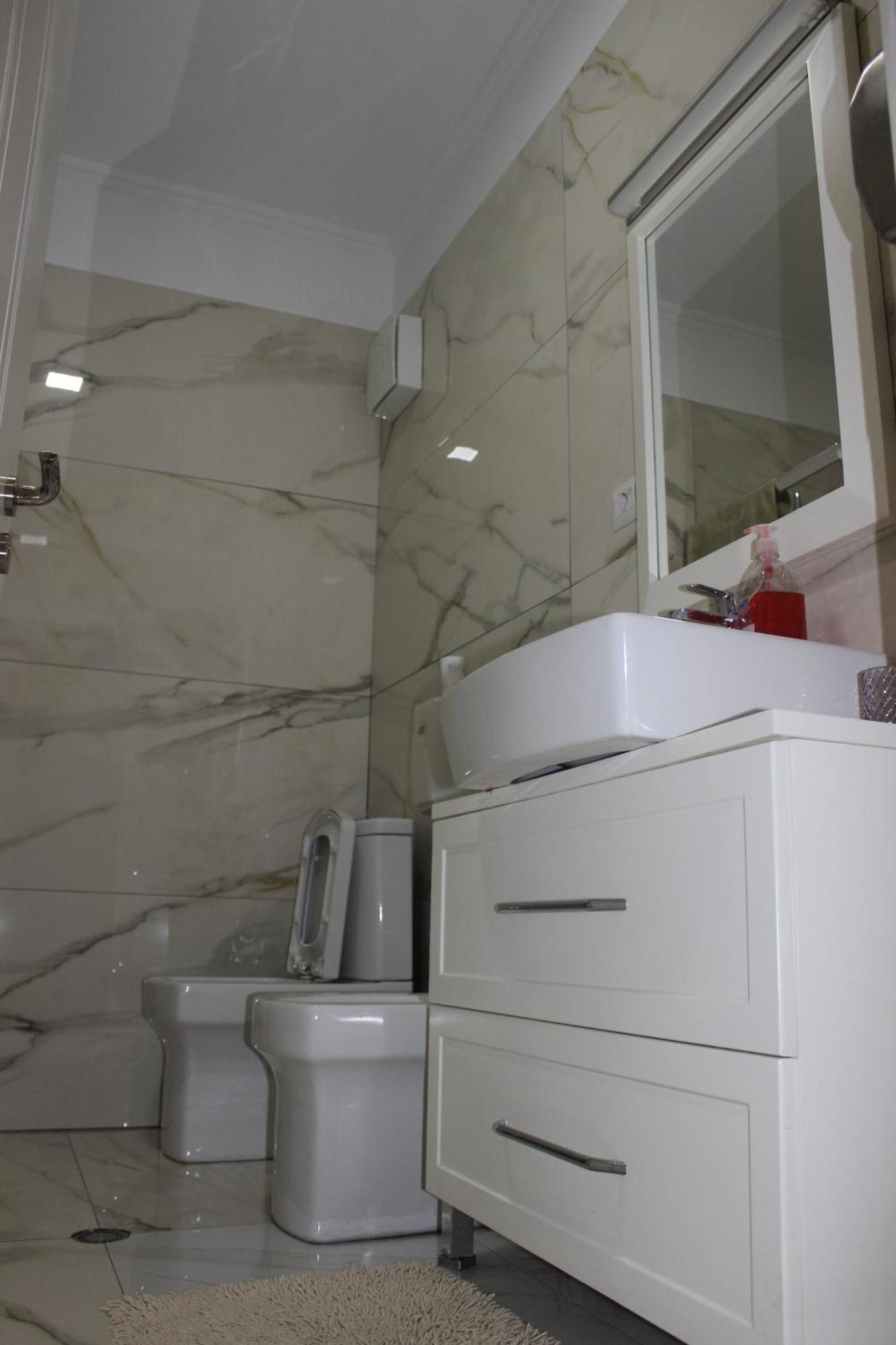 Luxury Blloku Tirana Apartment Экстерьер фото