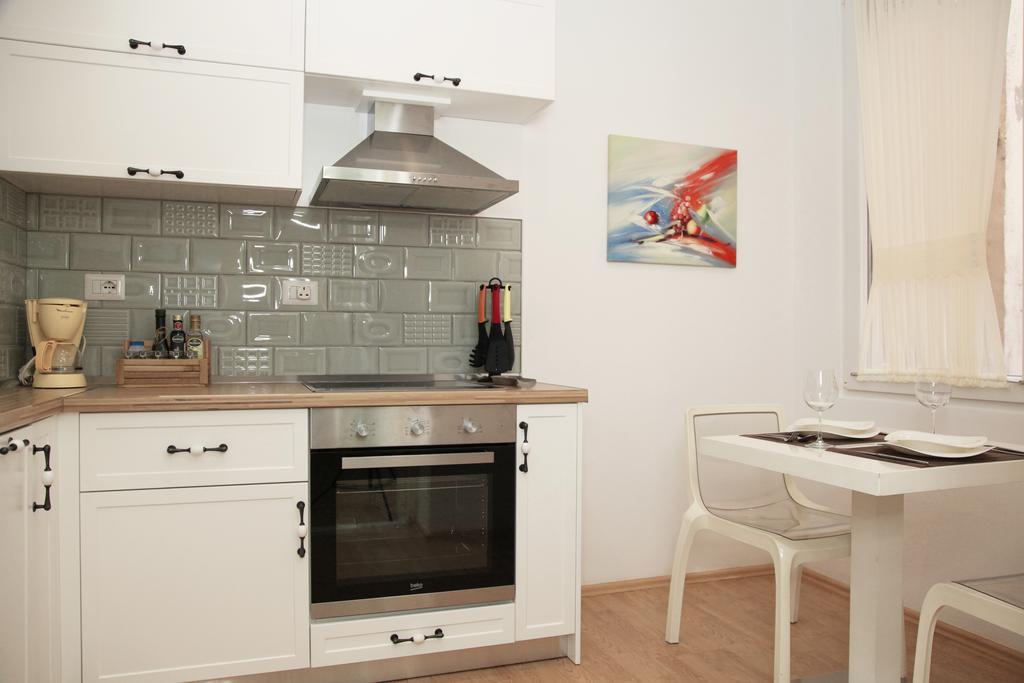 Luxury Blloku Tirana Apartment Экстерьер фото